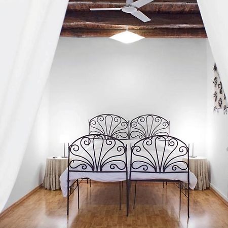 Appartamento Casa Toledo ナポリ エクステリア 写真